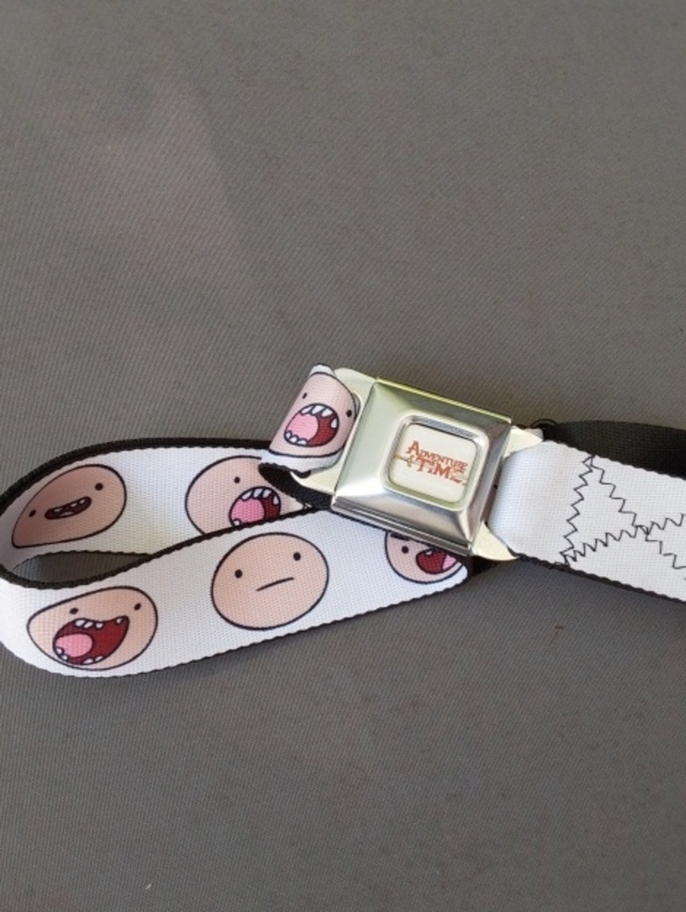 BUCKLEDOWN Adventure Time, W Hite Finn Face